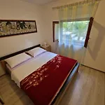 With Parking Space Icici, Opatija - 7763 Apartment Icici