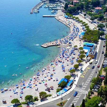 With A Parking Space Icici, Opatija - 7763 * Icici